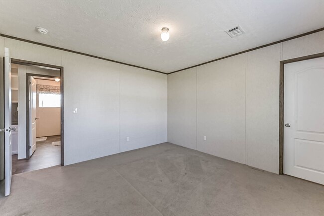 Building Photo - 1566 County Rd 610