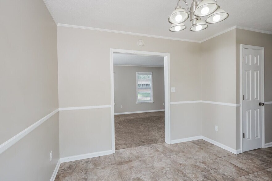 Building Photo - 127 Agin Way