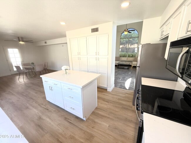 Building Photo - 4338 E Brookwood Ct