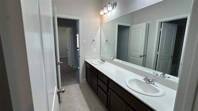 Building Photo - 406 Parkford Dr