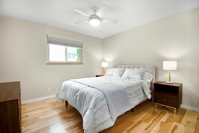 Building Photo - 1525 Arborview Blvd