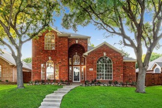Building Photo - Gorgeous 4-bedroom home!