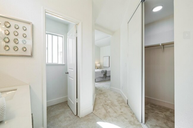 Building Photo - Stunning 3 Bed, 2.5 Bath in Antioch