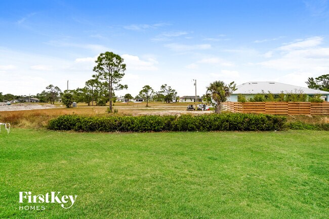 Building Photo - 2613 Van Buren Pkwy