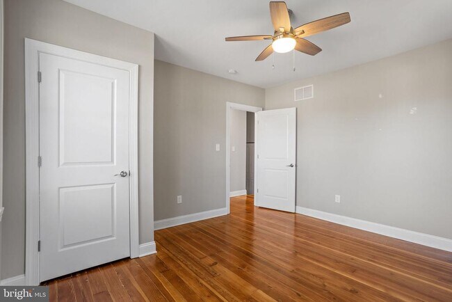 Building Photo - 142 Snyder Pl
