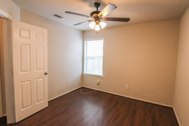 Building Photo - 21903 Silverfield Park Ln