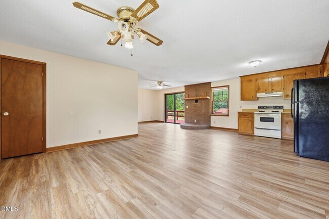 Building Photo - 763 Tingen Rd