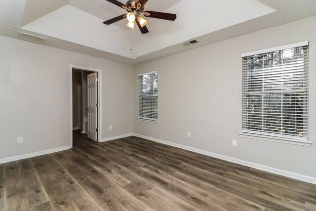 Building Photo - 4637 Noah Overlook W