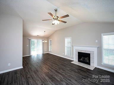 Building Photo - 2234 Pleasant Dale Dr
