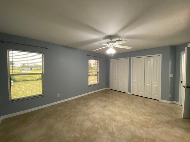 Building Photo - 1804 NW 1st Ave