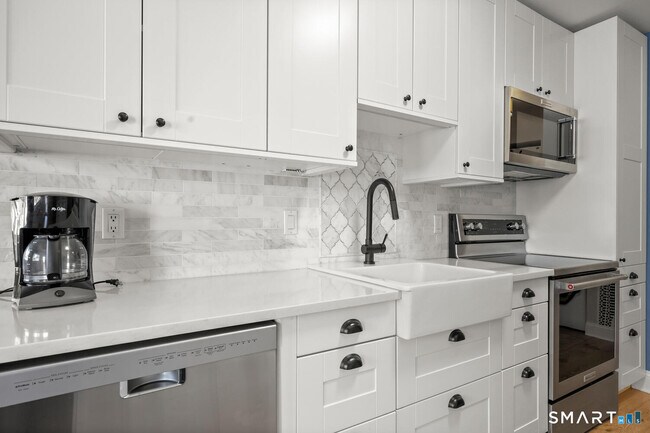 Building Photo - 108 Southport Woods Drive