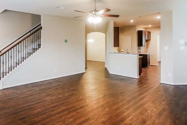 Building Photo - 19011 Woodland Leaf Ln