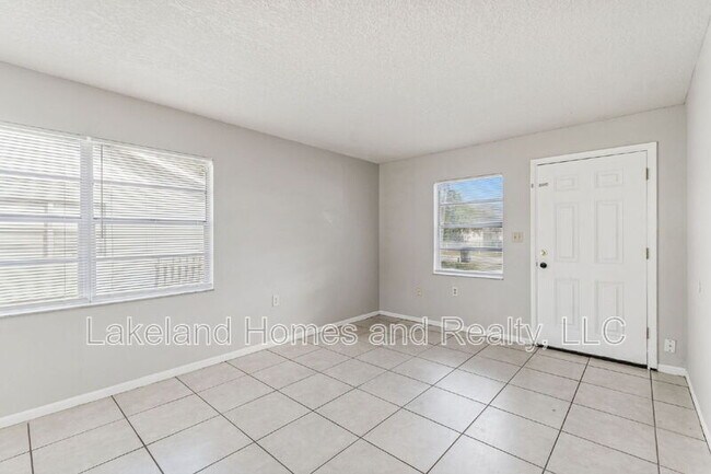 Building Photo - 6026 Norton Rd