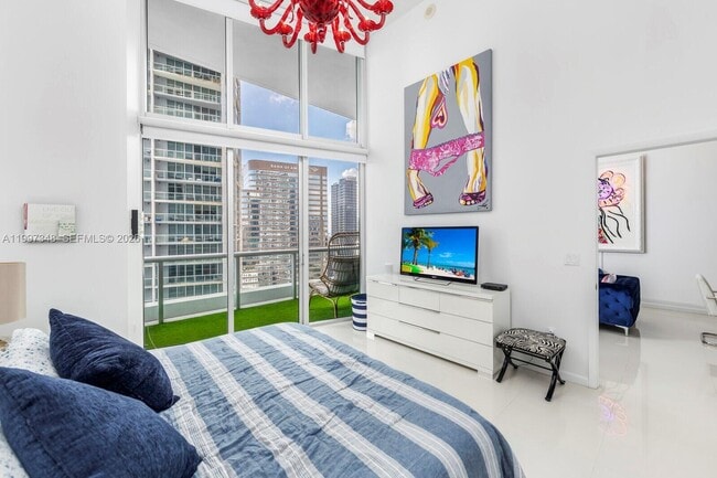 Building Photo - 475 Brickell Ave