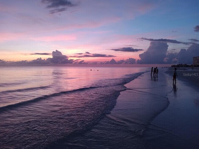 Building Photo - 111 177th Ave W