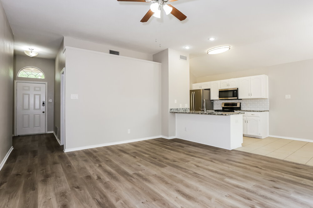 Building Photo - 6841 Black Wing Dr