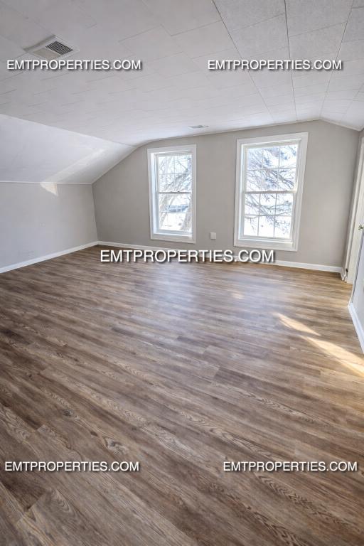 Building Photo - 416 East Ave