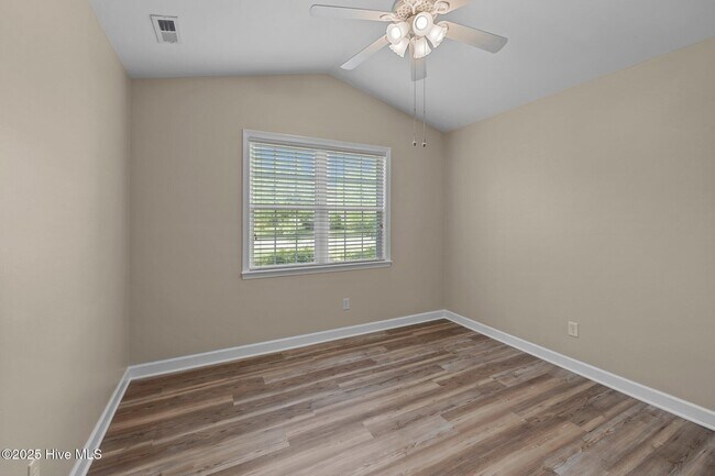 Building Photo - 100 Iverson Ln