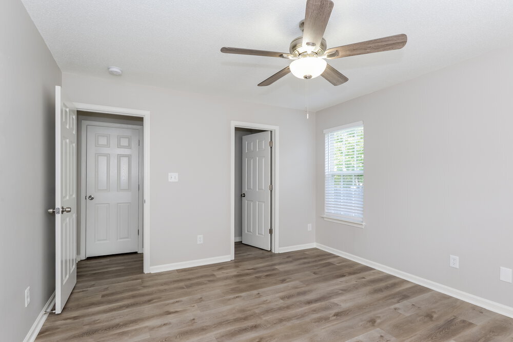 Building Photo - 6004 Bradford Ct