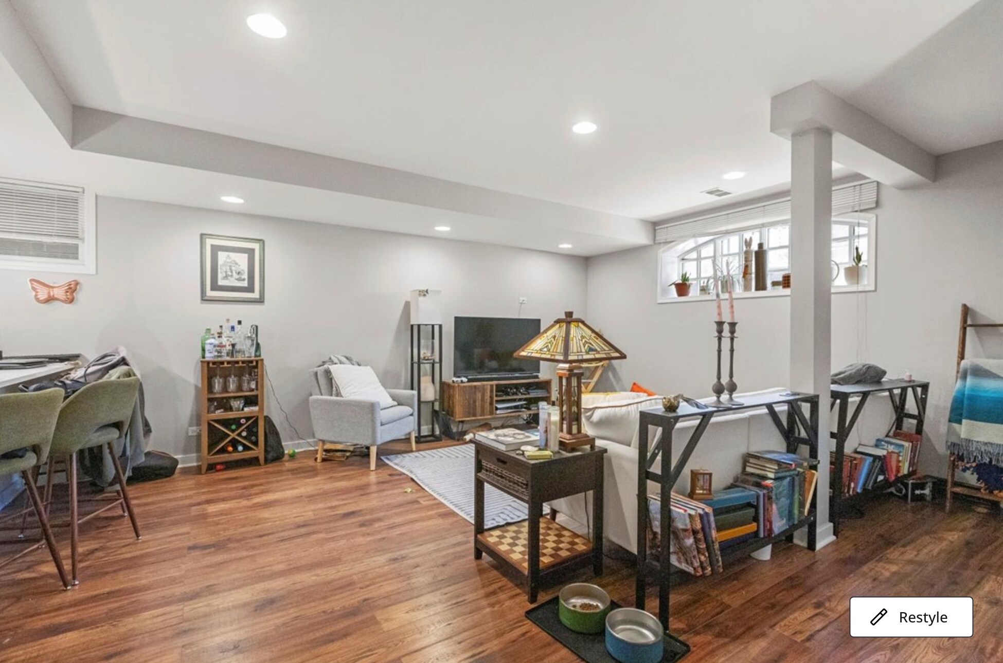 Building Photo - 3249 N Seminary, Unit G, Chicago, IL 60657