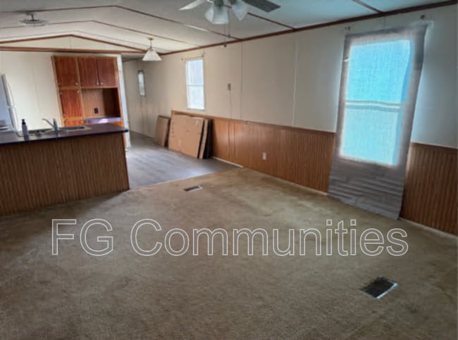 Building Photo - 1791 Breezewood Dr