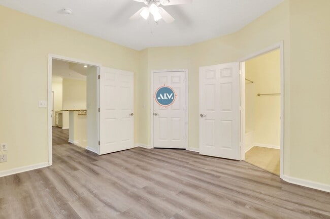 Building Photo - Live the Lowcountry Lifestyle in Comfort a...