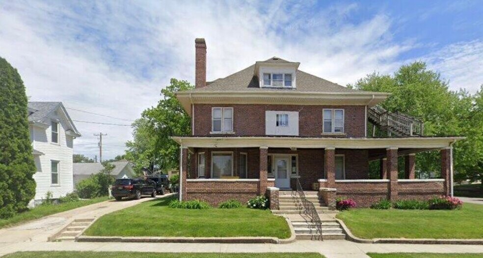 Building Photo - 521 S 12th St