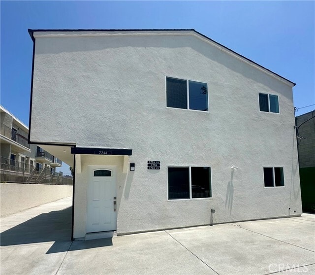 Building Photo - 7726 Laurel Canyon Blvd