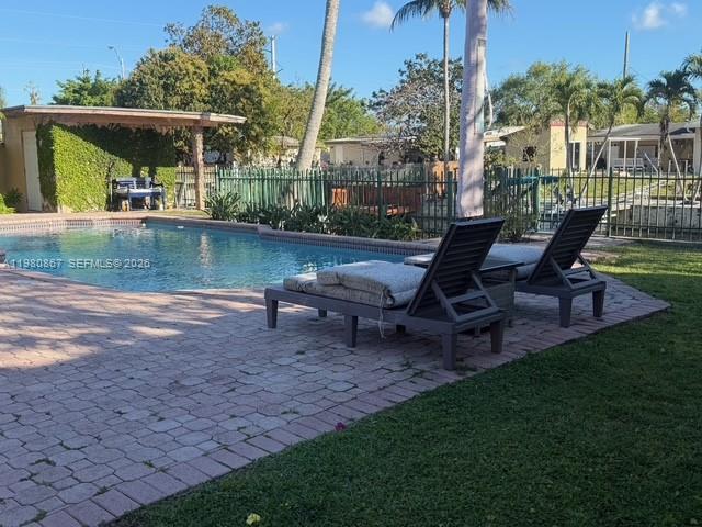 Building Photo - 10720 SW 43rd Ln