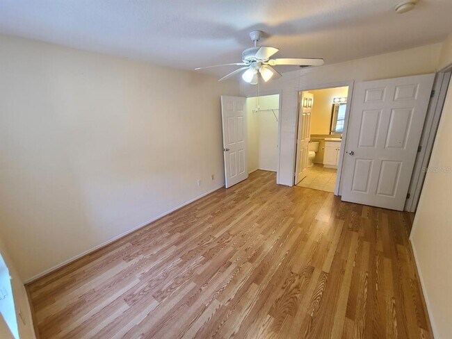 Building Photo - 36138 Lake Chase Blvd