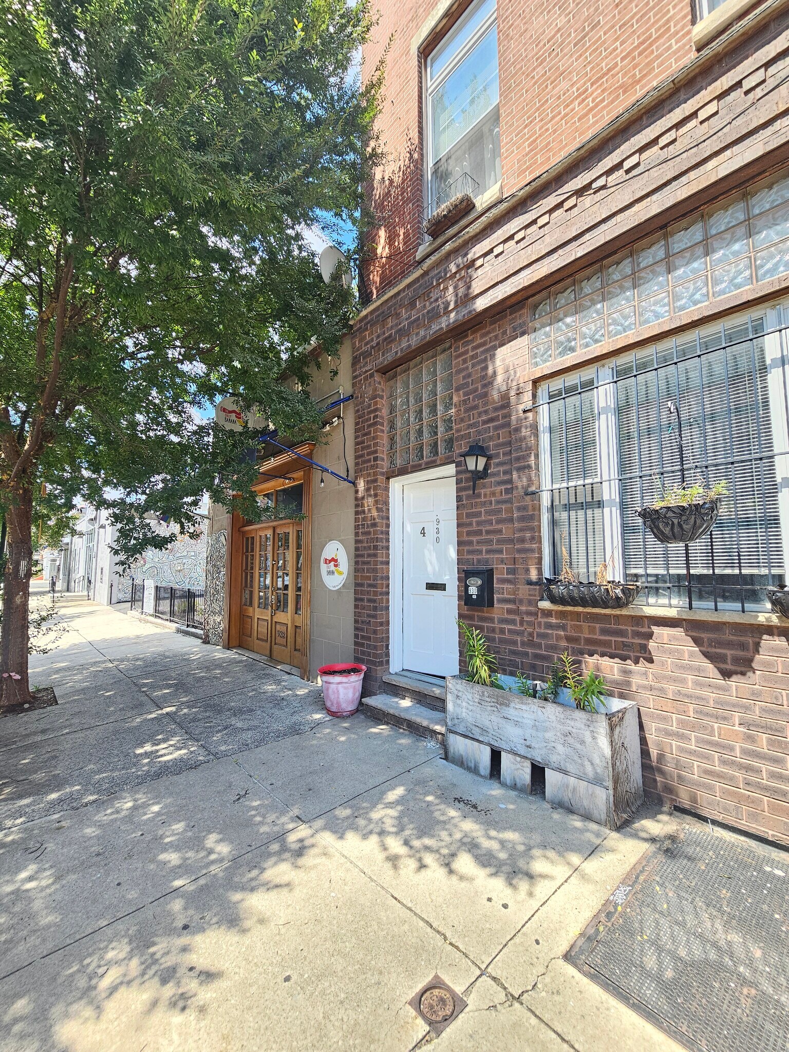 Building Photo - 930 E Passyunk Ave