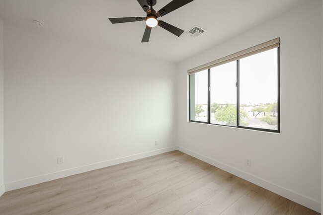 Building Photo - 15006 N Ivory Dr