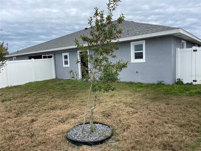 Building Photo - 110 Lynbrook Dr
