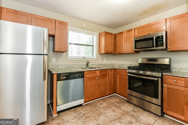 Building Photo - 3668 Willow Wood Way NW