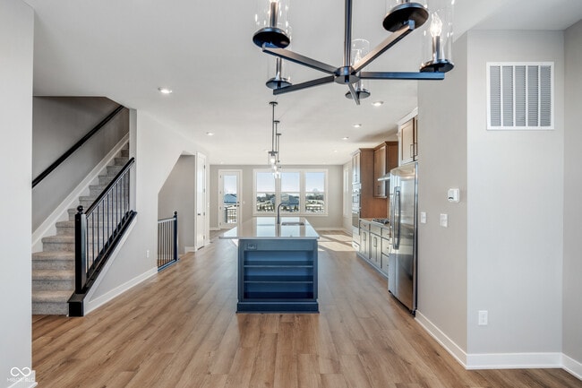 Building Photo - 414 Elite St