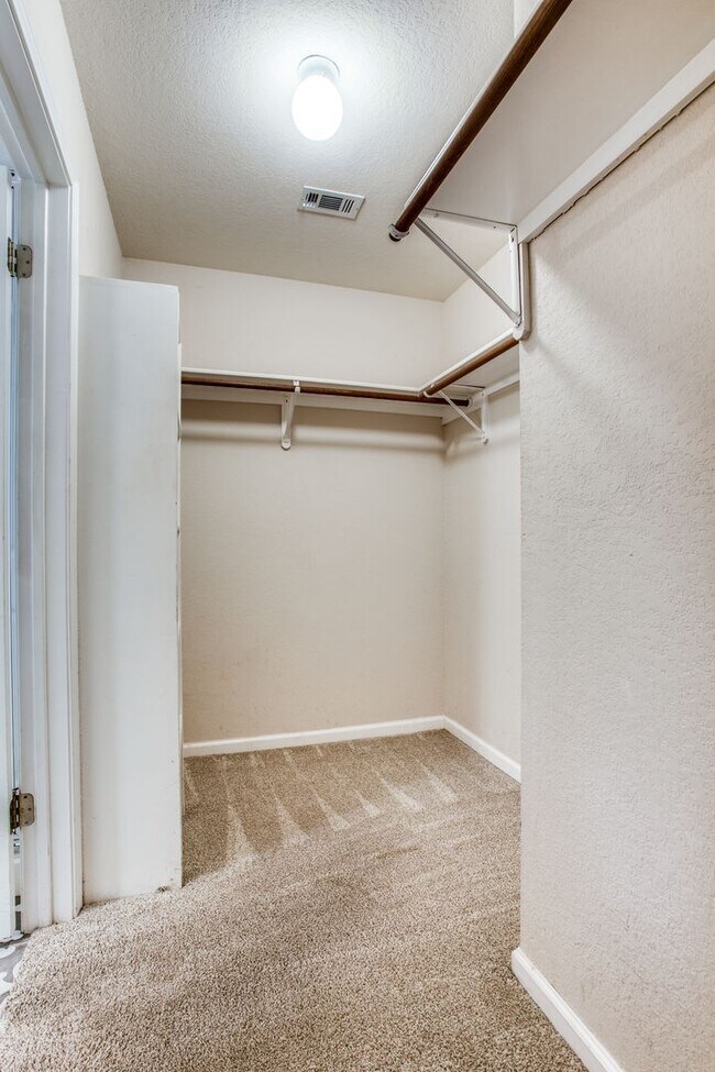Building Photo - 1314 Brighton Bend Ln