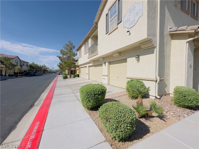 Building Photo - 6255 W Arby Ave
