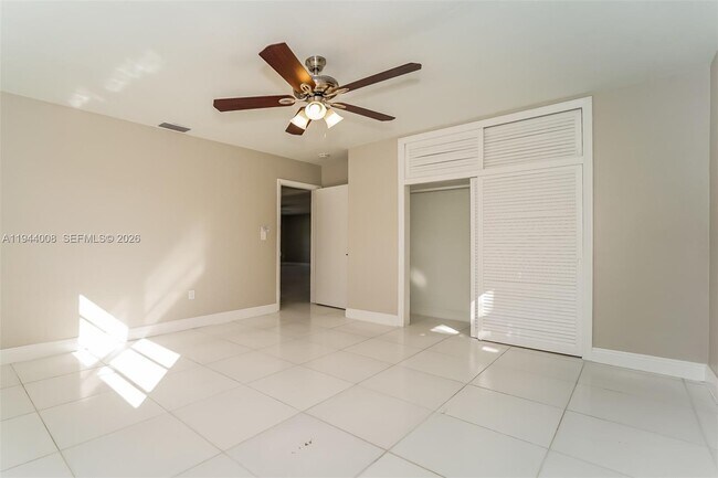 Building Photo - 7520 Coral Blvd