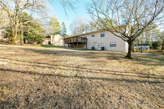 Building Photo - 5041 Alexander Ave