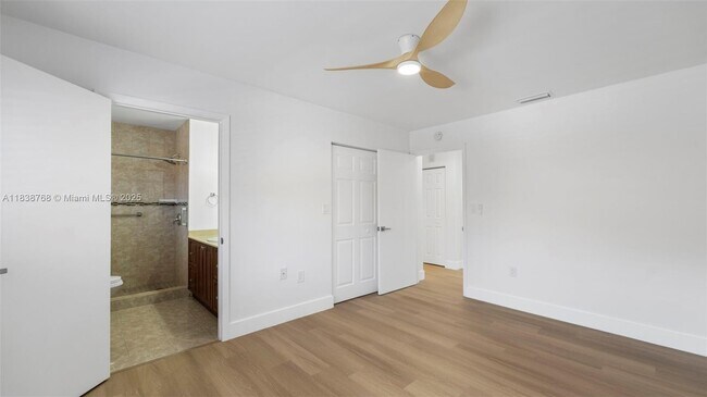 Building Photo - 3518 W 80th St