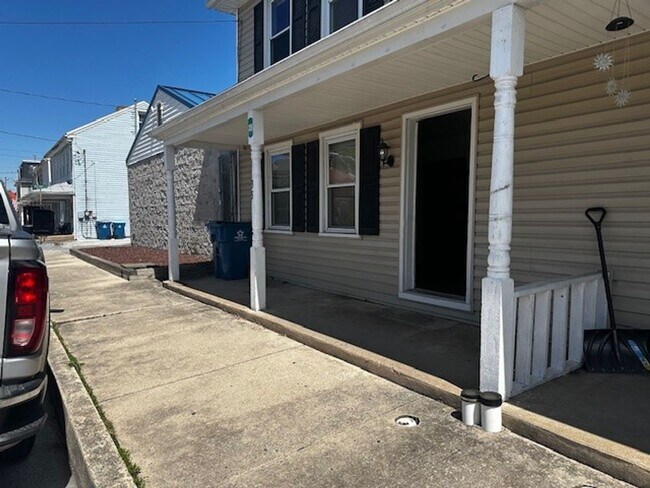 Building Photo - 3 bedroom semi Etters