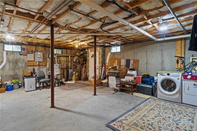 Building Photo - 4 Marshall Ln