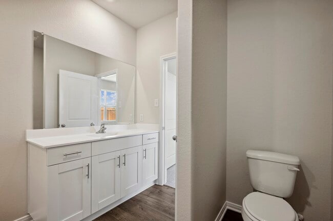 Building Photo - 15631 Plum Brk Dr