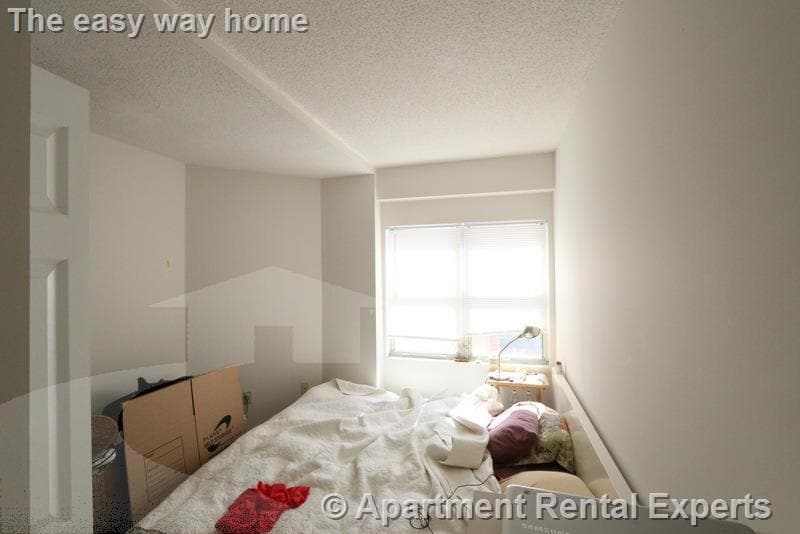 Building Photo - 175 Beacon St