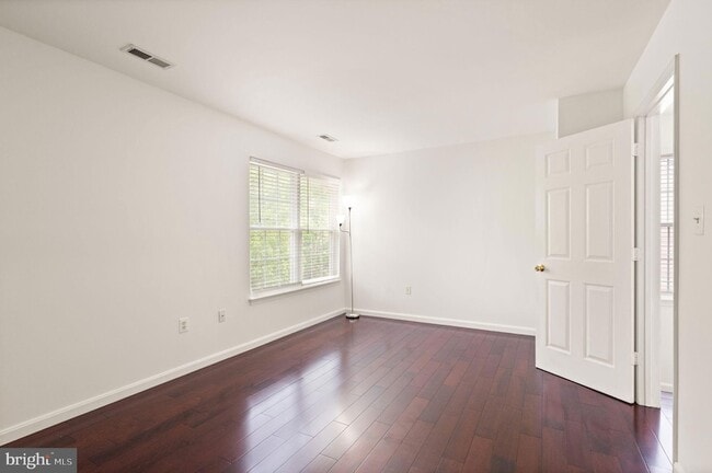Building Photo - 11070 Clovertree Ct
