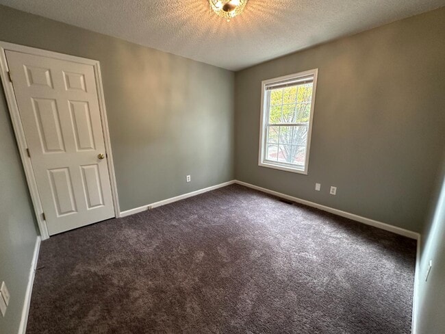 Building Photo - 4300 Mantua Way