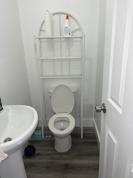 1/2 bath on main level - 3532 Harrison St