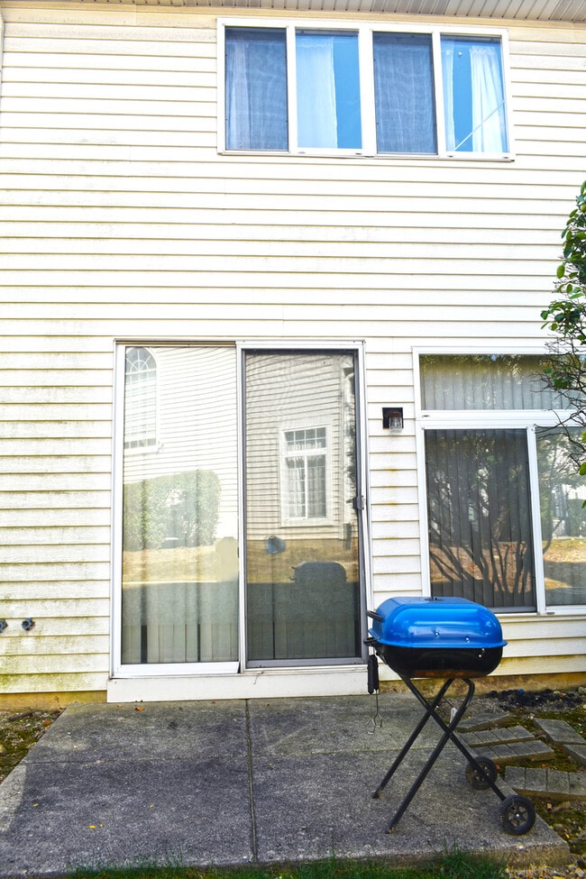 Building Photo - 8122 Ripple Ridge