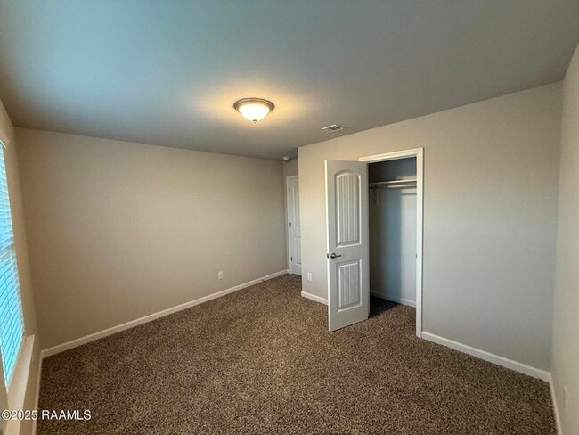 Building Photo - 200 Broussard Hl Dr