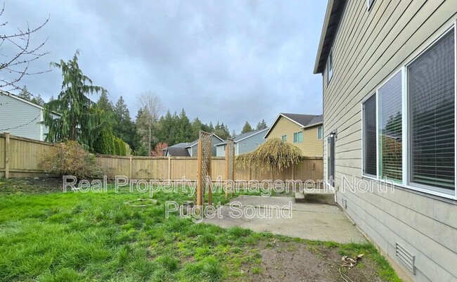 Building Photo - 7620 13th St SE